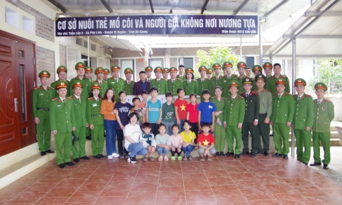 Chương trình “Tháng 3 biên giới - Biên cương Tổ quốc tôi” tại huyện Vị Xuyên, tỉnh Hà Giang
